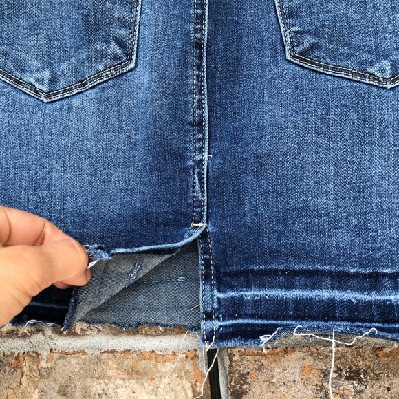 KanCan Stretchy Cotton Distressed Raw Hem Medium Wash Mini Jean Skirt 9/28 - Picture 6 of 13